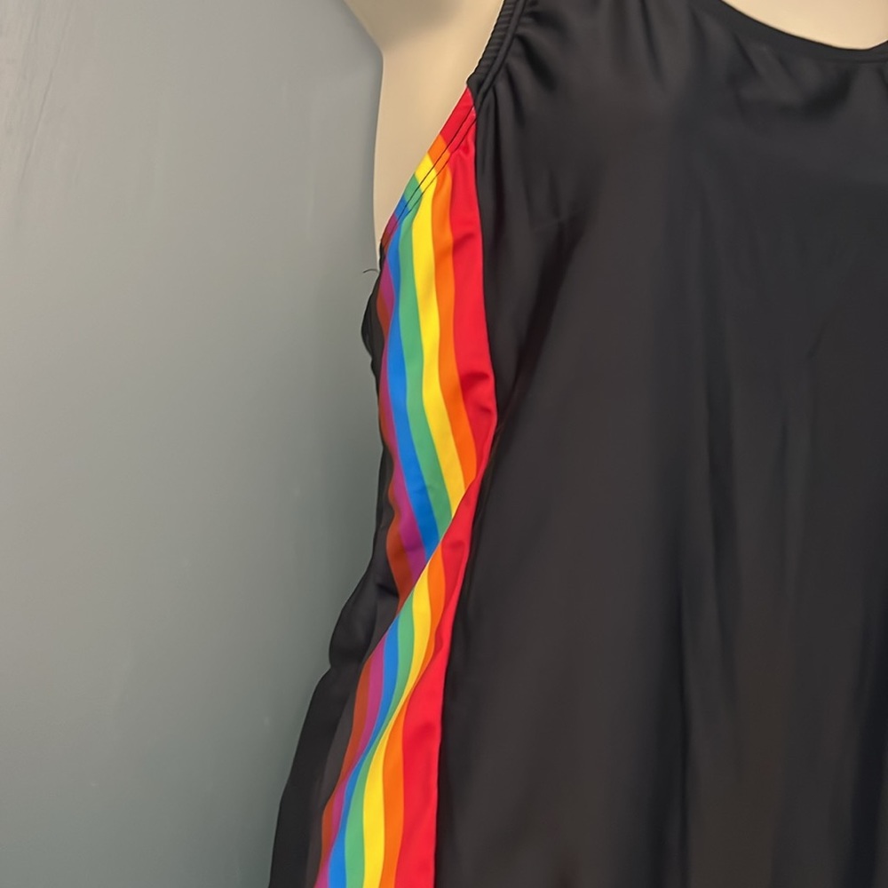 Humankind swim top - Picture 2 of 8
